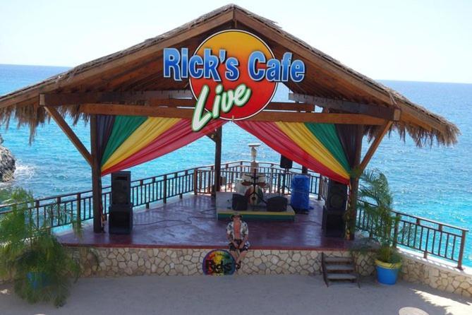 Seashore Vacation Home, Oceanpointe, Lucea, Jamaica Exterior foto